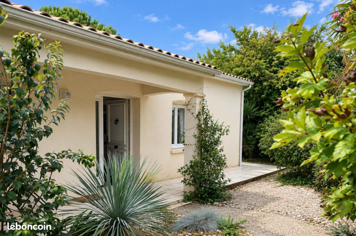 Maison 3 pièces 95 m² · à Saintes · 95 m² · 258 000 €