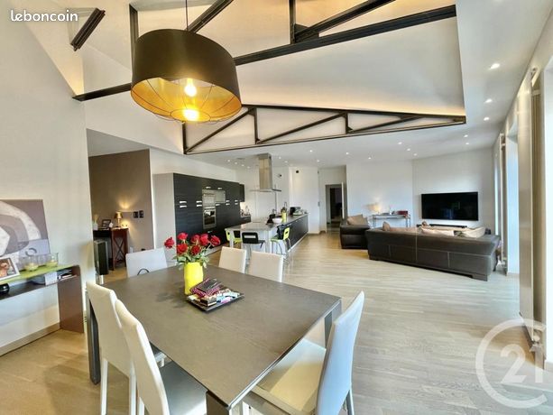 Appartement 5 pièces 182 m²