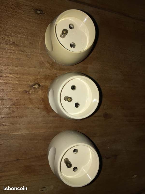 Adaptateur broche LEGRAND 16A vers 20A (image 2)