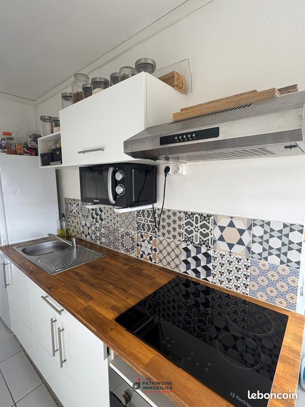 Appartement 3 pièces 55 m² · à Les Abymes · 55 m² · 890 €/mois