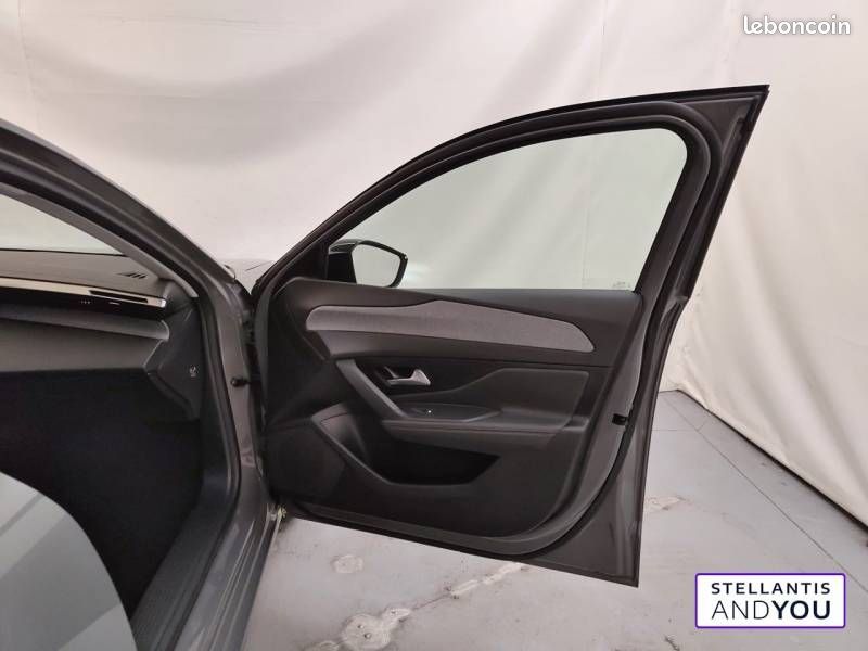 Peugeot 308 Hybrid 145 e-DCS6 Allure (image 45)