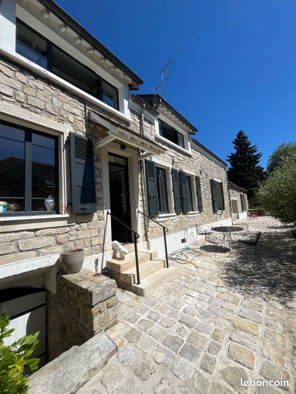 Maison 8 pièces 200 m² · à Bourron-Marlotte · 200 m² · 995 000 €