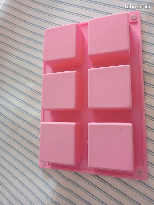 Moule à gâteau en silicone (image 2)