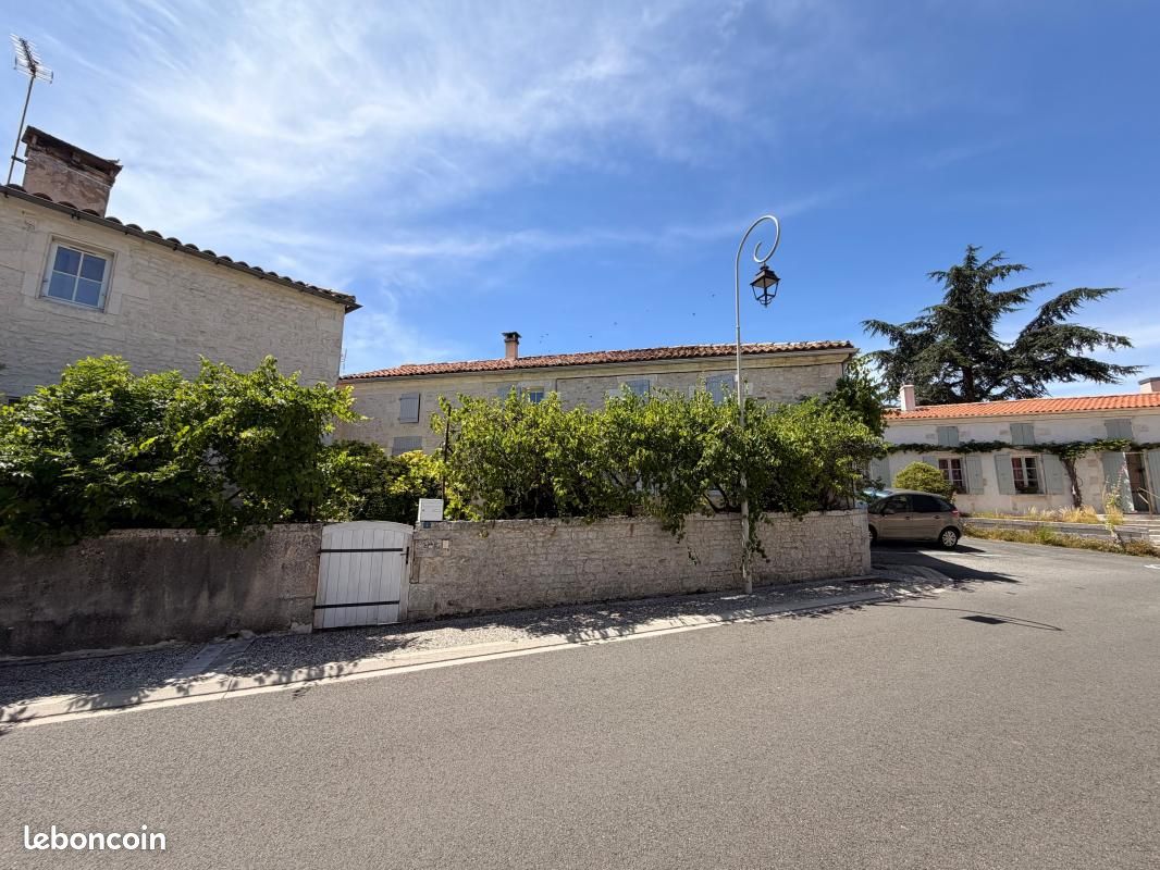 Maison 4 pièces 159 m² · à Beurlay · 159 m² · 286 200 €