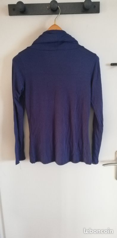 Sous pull col en goutte (image 2)