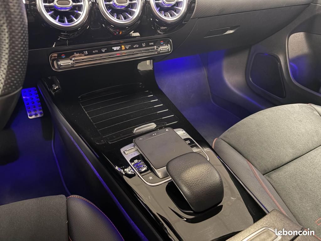 MERCEDES CLASSE CLA 200 AMG LINE 163 ch 7G-DCT - Toit ouvrant - Jantes multibranches (image 22)