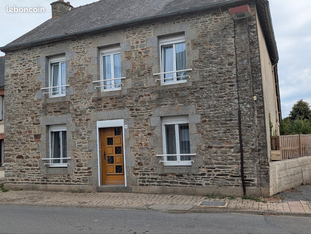 Maison 4 pièces 93 m² · à Plumieux · 93 m² · 118 000 €