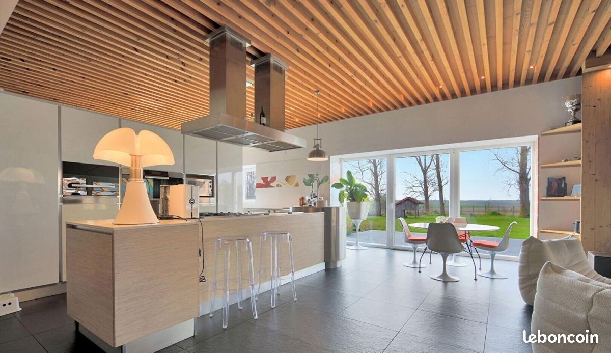 Maison 7 pièces 300 m² · à Neuville-Vitasse · 300 m² · 906 000 €