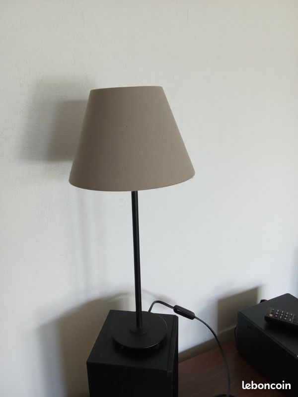 Lampe à poser (image 1)