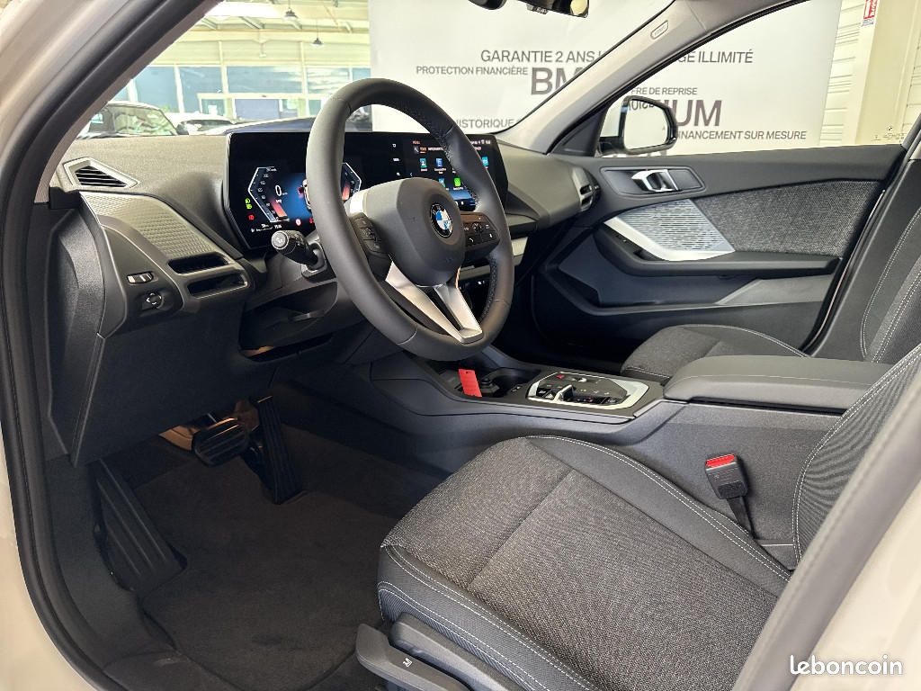 BMW Série 1 F70 120 170 ch DKG7 M Sport Design (image 12)