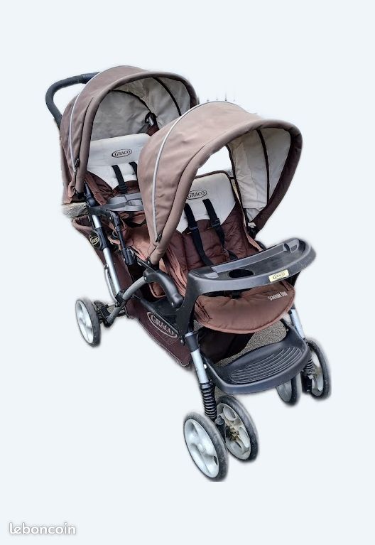 Vends poussette jumelle Équipement bébé
