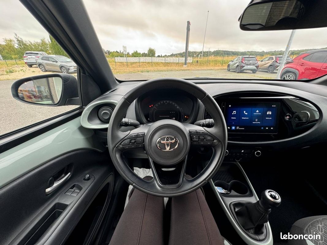 Toyota Aygo X 1.0 VVT-i 72ch Air Design MY24 (image 18)