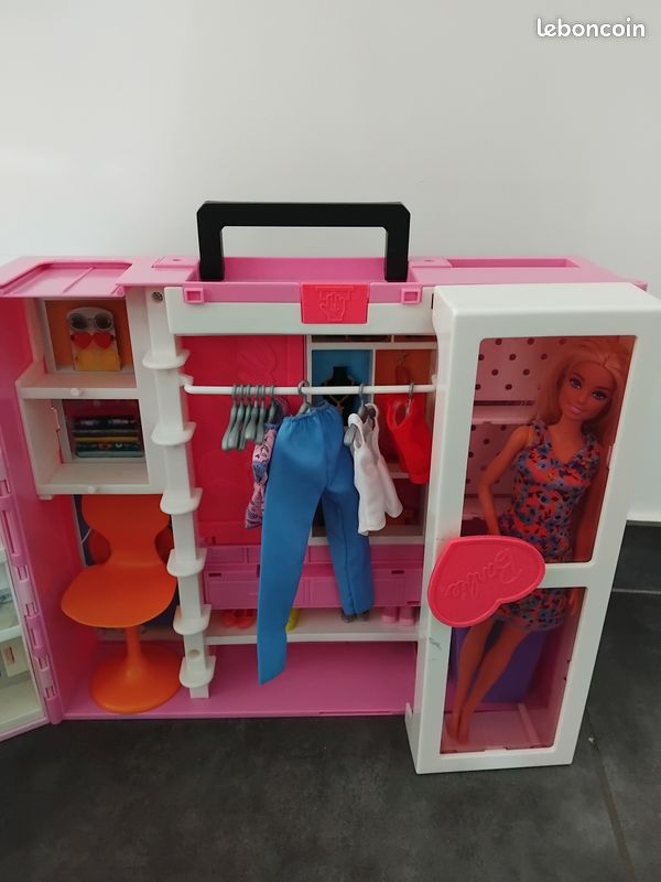 Barbie dressing de rêve (image 3)