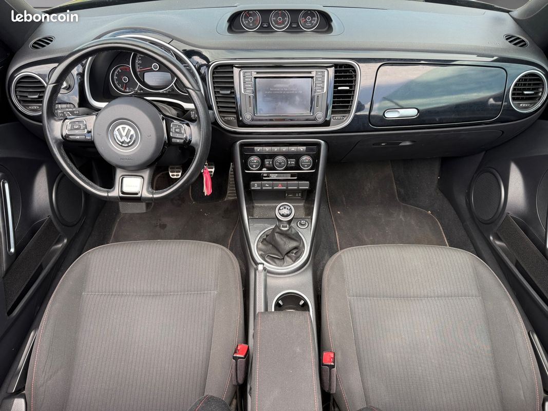 VOLKSWAGEN NEW BEETLE DECAPOTABLE Sound 1.2 TSI 105ch Garantie 12 mois Carplay sièges chauffant (image 2)