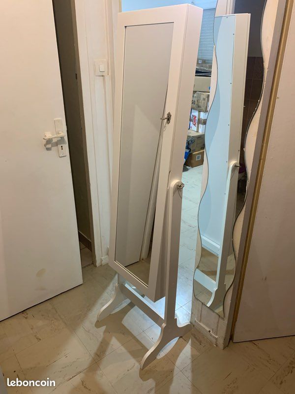 Miroir à bijoux (image 1)