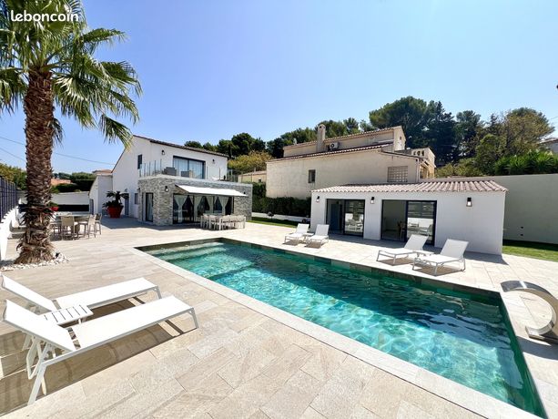 Villa 7 pièces 280 m²