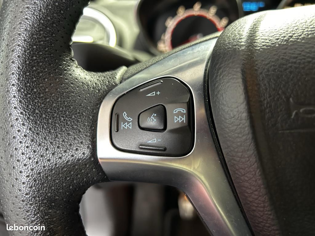FORD FIESTA ST 182 Sport - 1.6 SCTi EcoBoost - 182ch - PHASE 2 - Garantie 12 mois (image 16)