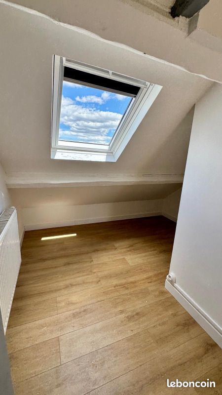 Appartement 1 pièce 10 m² · à Douai · 10 m² · 399 €/mois