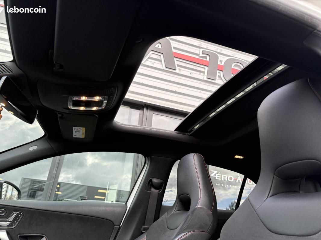 Mercedes Classe A A200D moteur mercedes pack AMG ( éclairage d'ambiance, Toit Ouvrant, Siège élec... (image 14)
