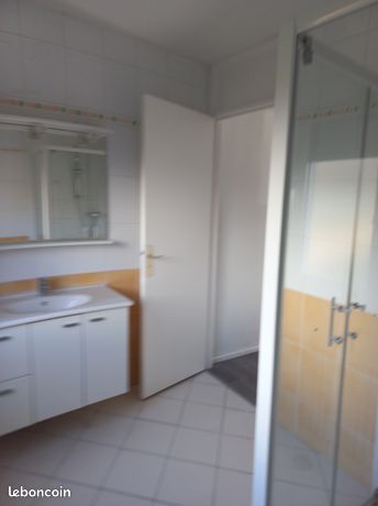 Bel appartement dans petite impasse
