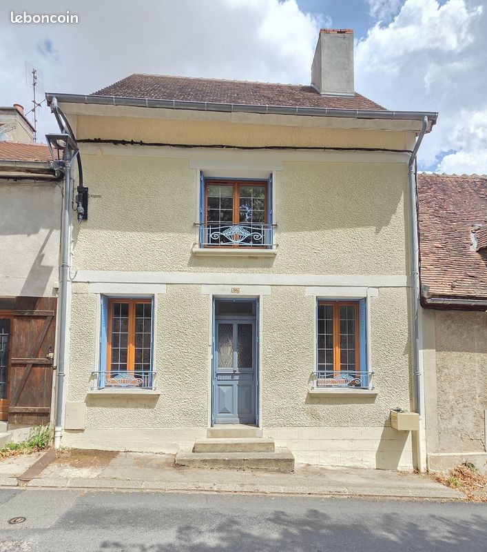 Maison 4 pièces 129 m² · à Souvigny · 129 m² · 96 000 €
