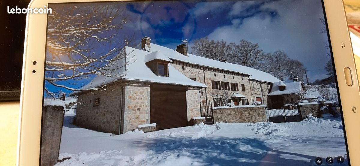 Maison 7 pièces 150 m² · à Cassuéjouls · 150 m² · 460 000 €