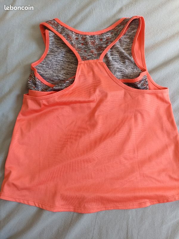 Ensemble jogging+ débardeur sport 10 ans (image 4)