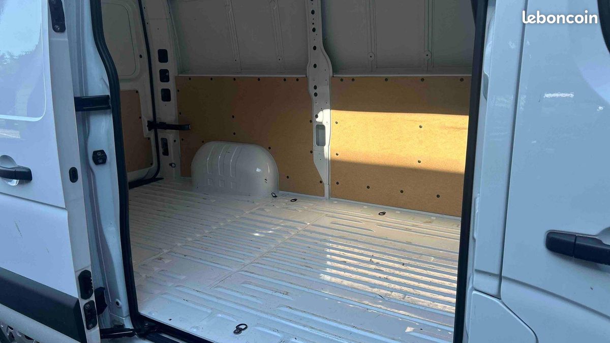 Nissan interstar fourgon l2h2 3t3 2.3 dci 150 s/s n-connecta (image 18)