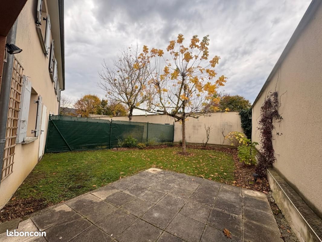 Appartement a louer chateauroux - 4 pièce(s) - 88 m2 - Surfyn