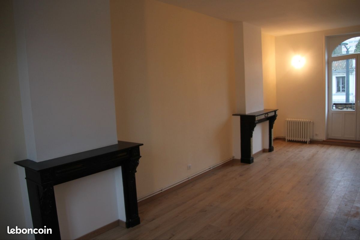Appartement 4 pièces 100 m² · à Valenciennes · 100 m² · 897 €