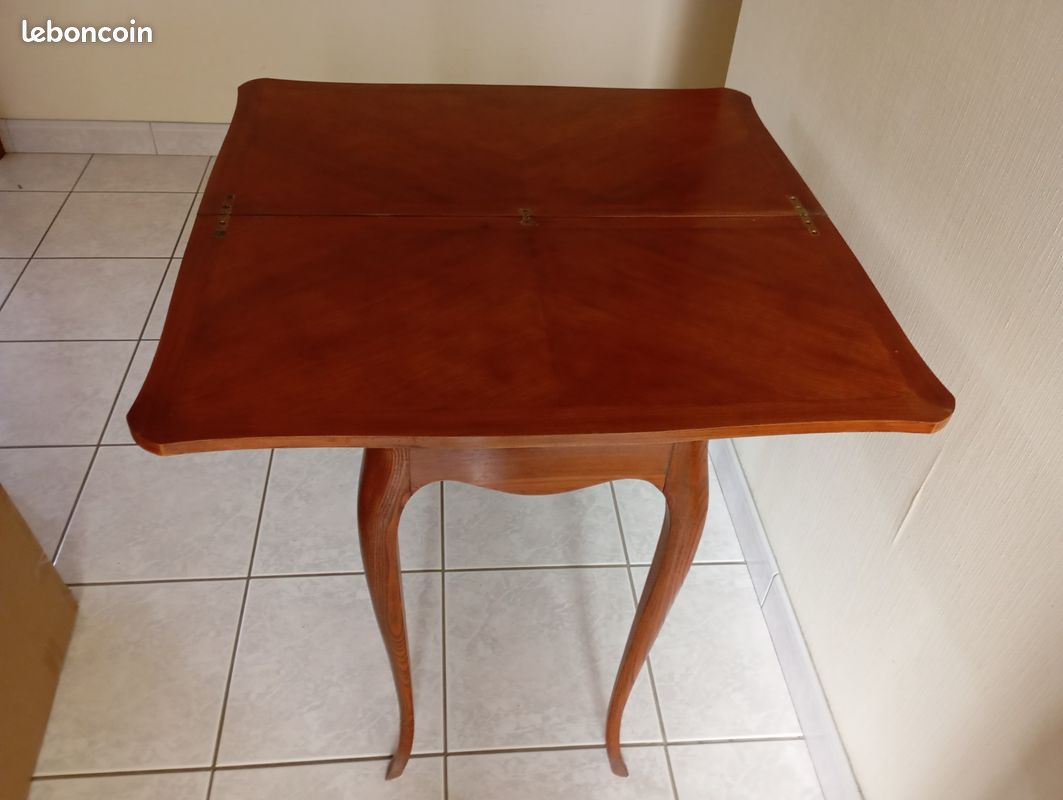 Table portefeuille vintage (image 1)