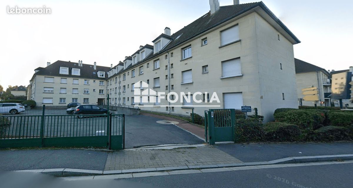 Parking · à Deuil-la-Barre · 279 €/mois