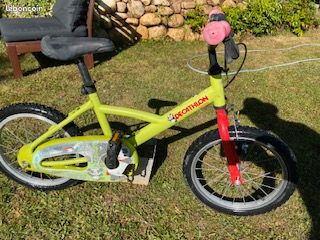 Vélo 16 pouces (avec petites roues) (image 2)