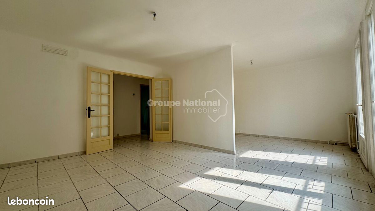Appartement 4 pièces 70 m² · à Nîmes · 70 m² · 99 000 €