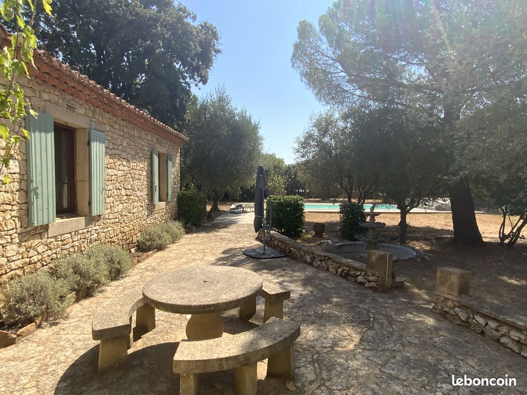 Maison 8 pièces 202 m² · à Uzès · 202 m² · 749 000 €