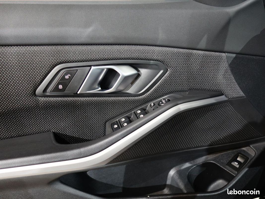 BMW SERIE 3 (G21) 318dA 150 CH Touring - Business Design BVA (image 29)