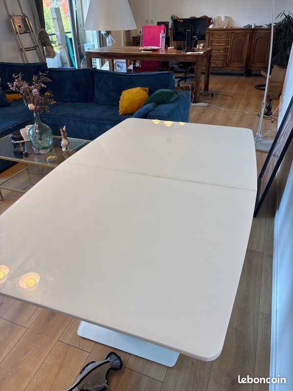 Table salon extensible en verre blanc et métal (image 3)