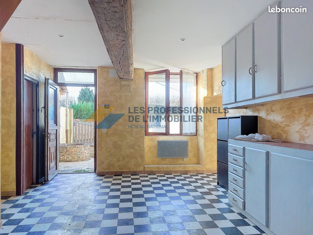 Maison 7 pièces 208 m² · à Triguères · 208 m² · 112 000 €