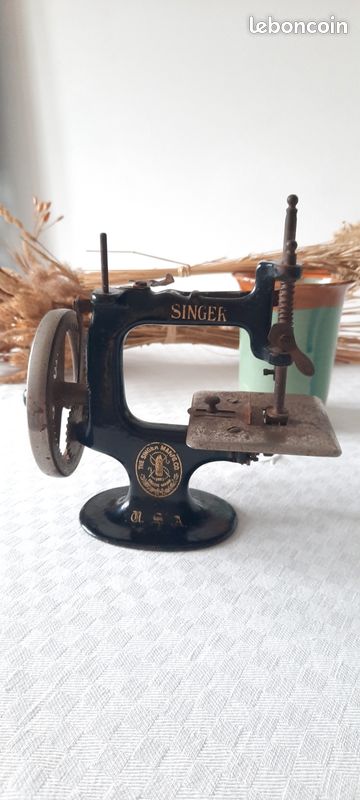 SEWING MACHINE A Coudre Fonte Miniature Ancienne Jouet Enfant Ancien 19Eme Xixem EUR 180,00 - FR