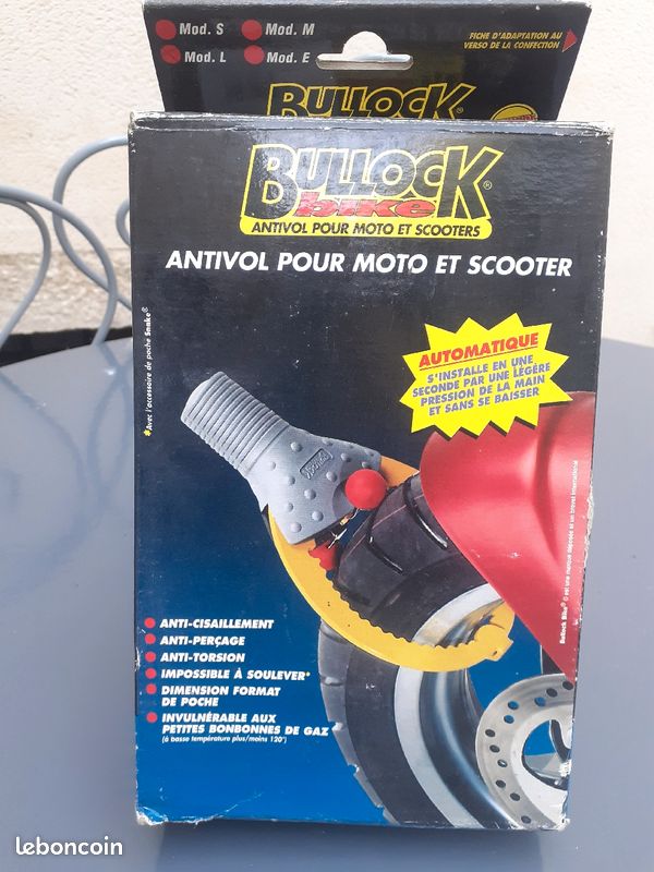 Accessoires Moto et Scooter Electrique •  •