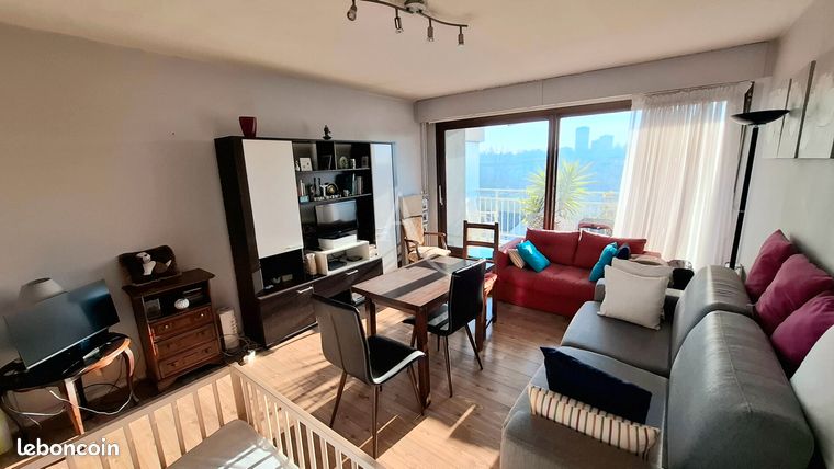 Studio 1 pièce 33 m²