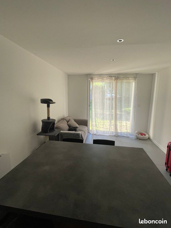Appartement 1 pièce 25 m² · à Trélazé · 25 m² · 550 €/mois