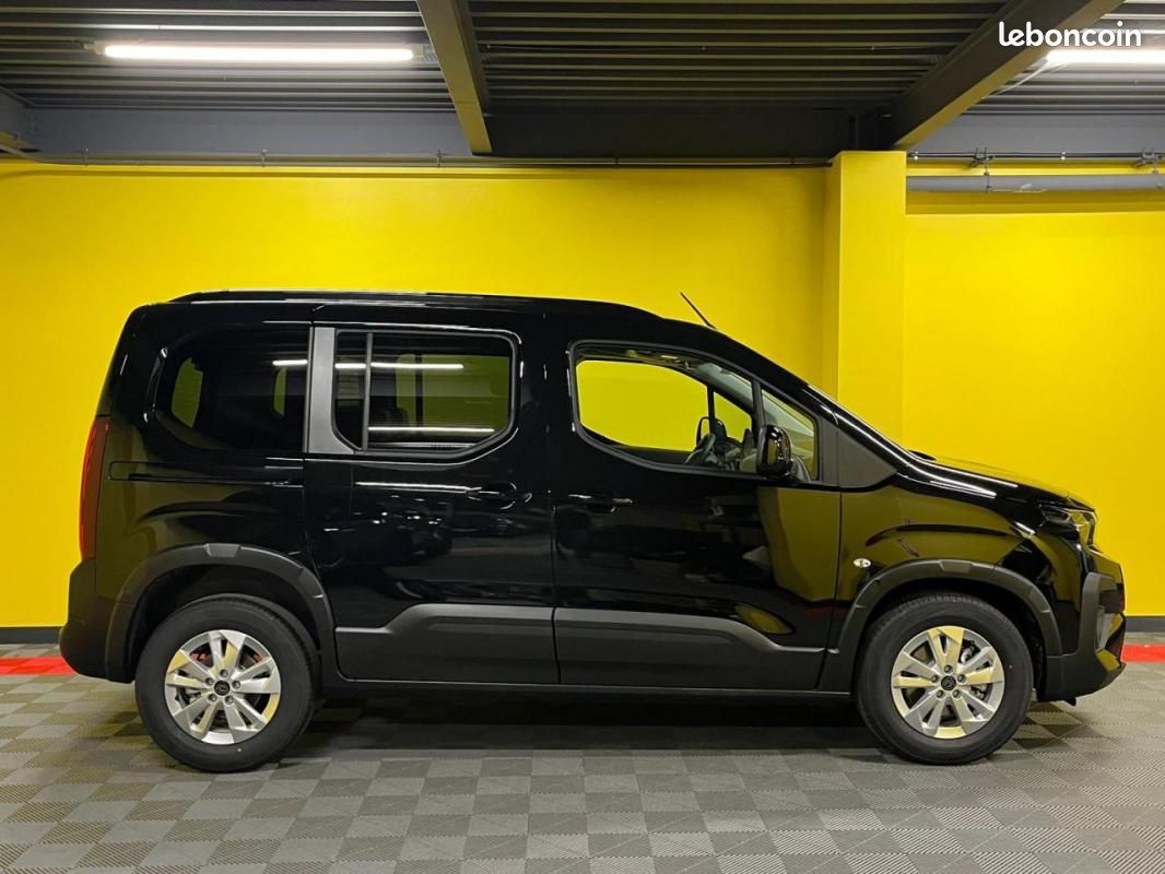 Peugeot Rifter 1.5 BLUEHDI 130CV EAT8 Allure N1 / EN STOCK SANS MALUS (image 12)
