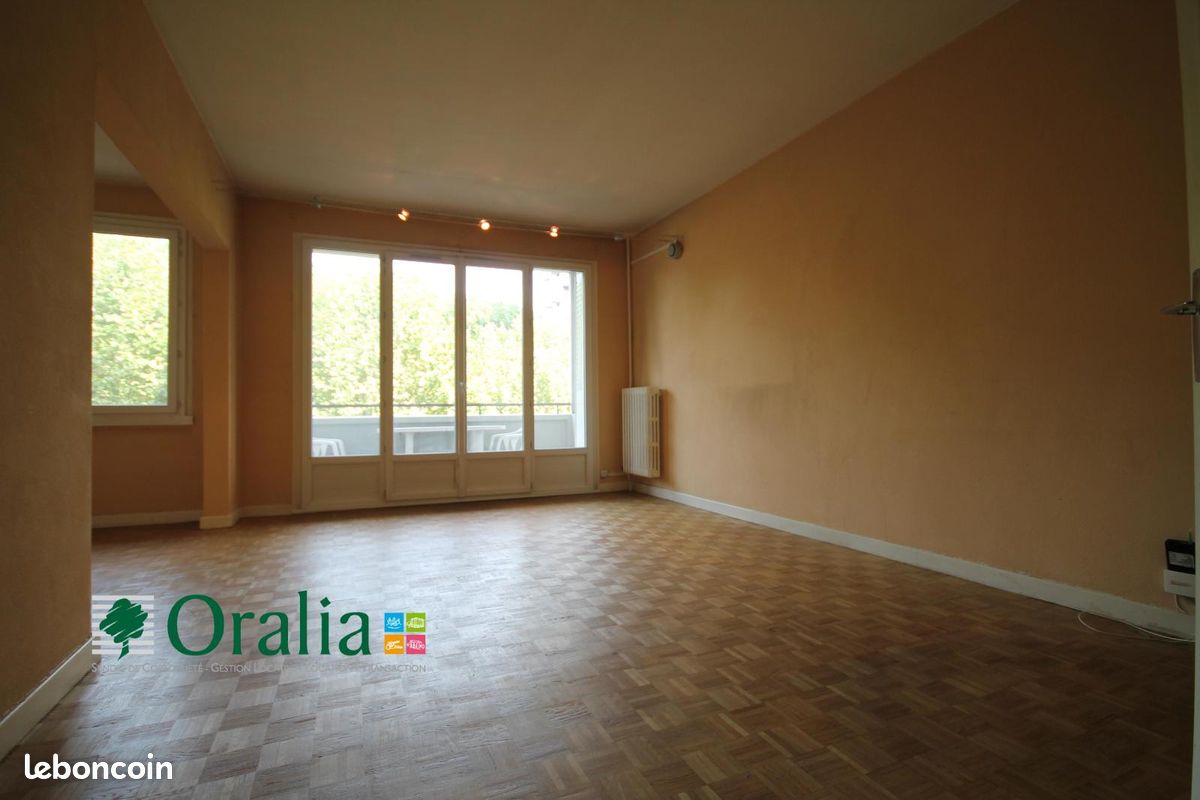 Appartement 4 pièces 82 m² · à Grenoble · 82 m² · 973 €