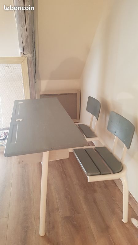 Bureau écolier rénové (image 1)