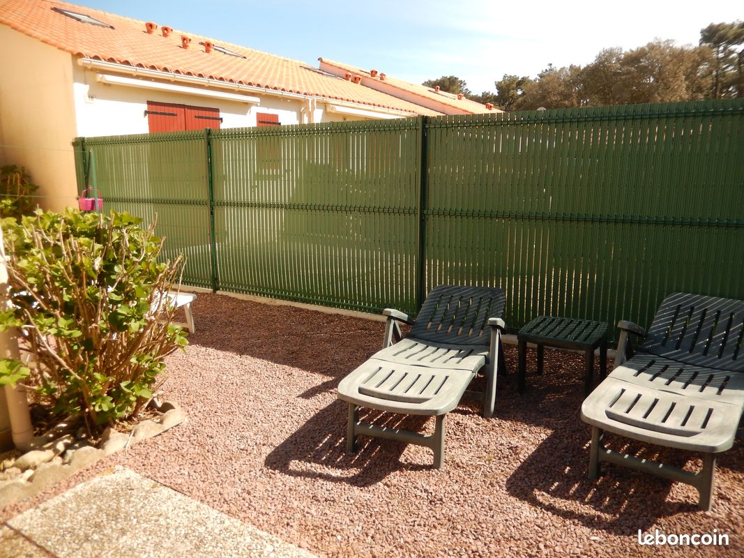 Location (image 1)