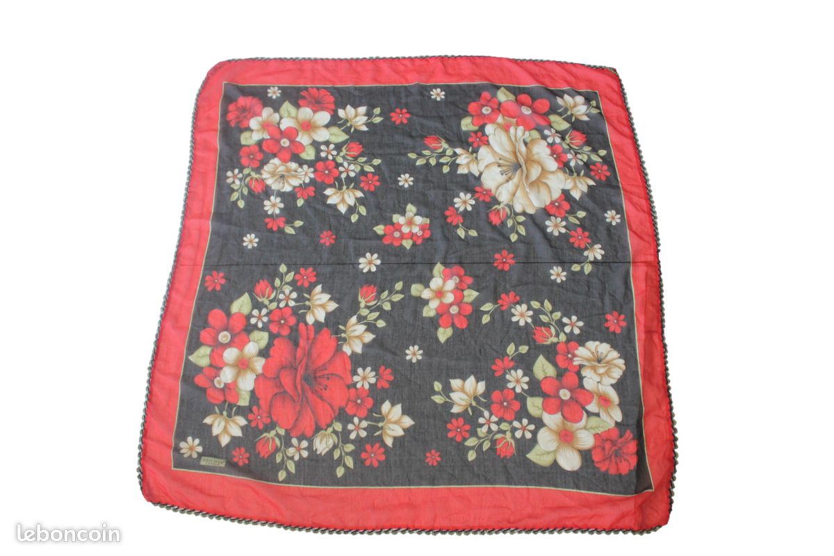 Foulard En Soie Vintage Vert - Dimensions 83x85 Cm, Occasion