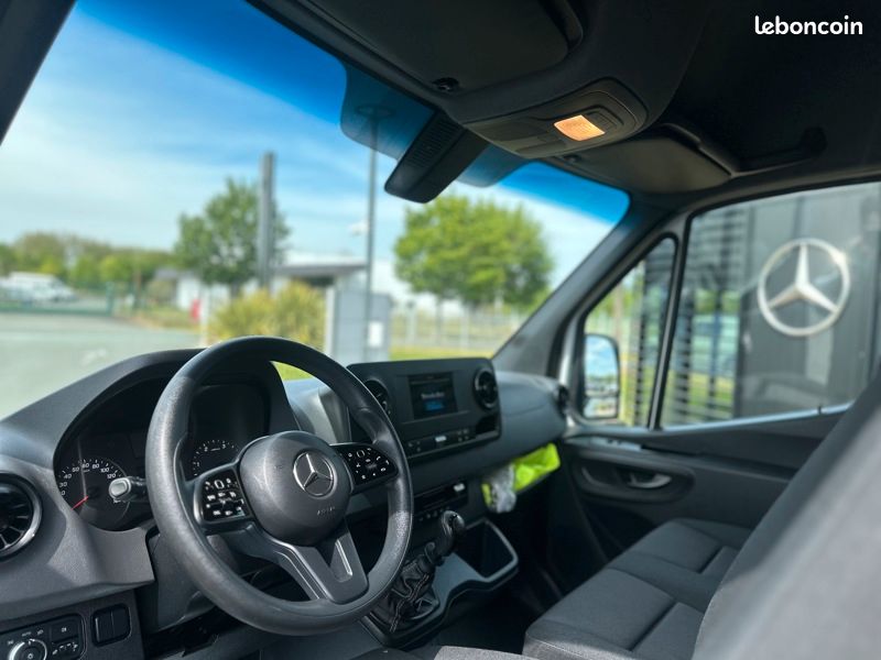 Mercedes Sprinter 315 CDI Fourgon Toit sureleve Standard 3 (image 11)