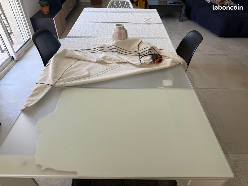 Table à manger (image 2)