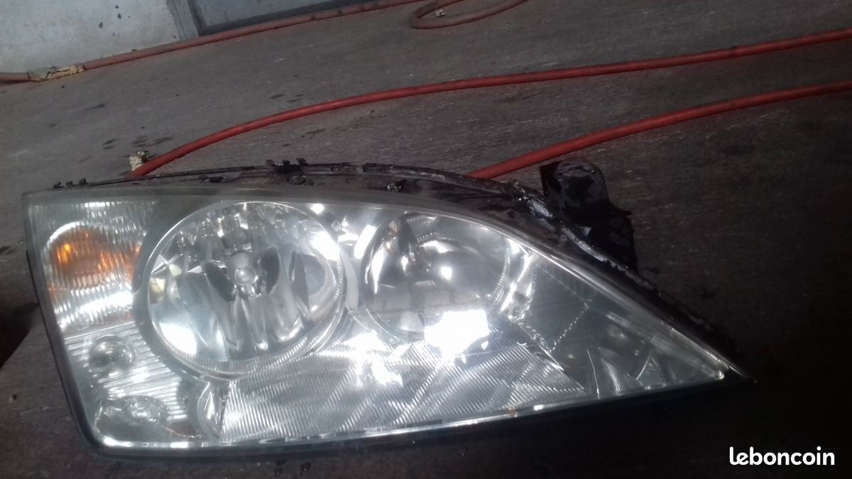 Feux AR/ Phares AV Mondeo 2 (image 3)